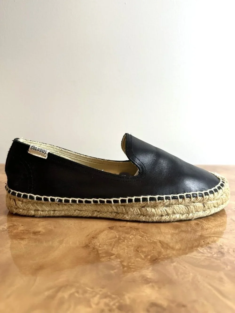 Soludos Black Leather Slip-On Espadrille Flats Women's Size 7 Classic Jute Shoes